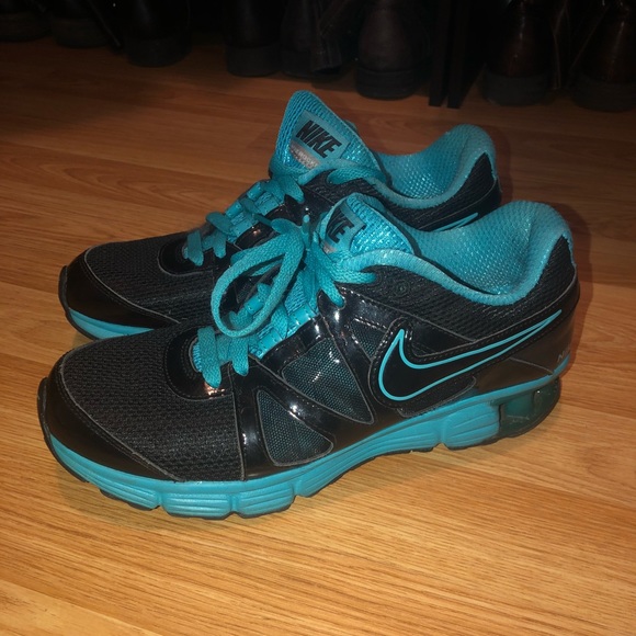 nike reax blue and black